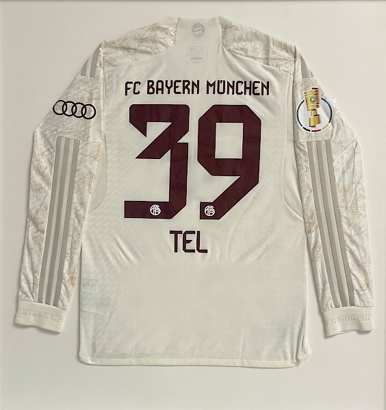 Fußballtrikot von Mathys Tell, Foto: privat